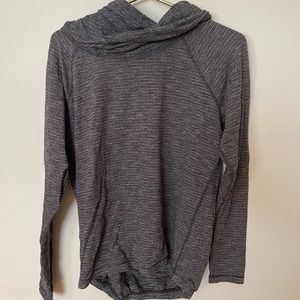Lululemon Funnel/Turtleneck